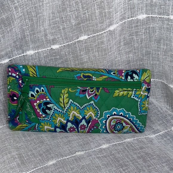Vera Bradley Emerald Paisley Pattern Trifold Long Wallet w/Magnetic Closure NWOT - Picture 9 of 16